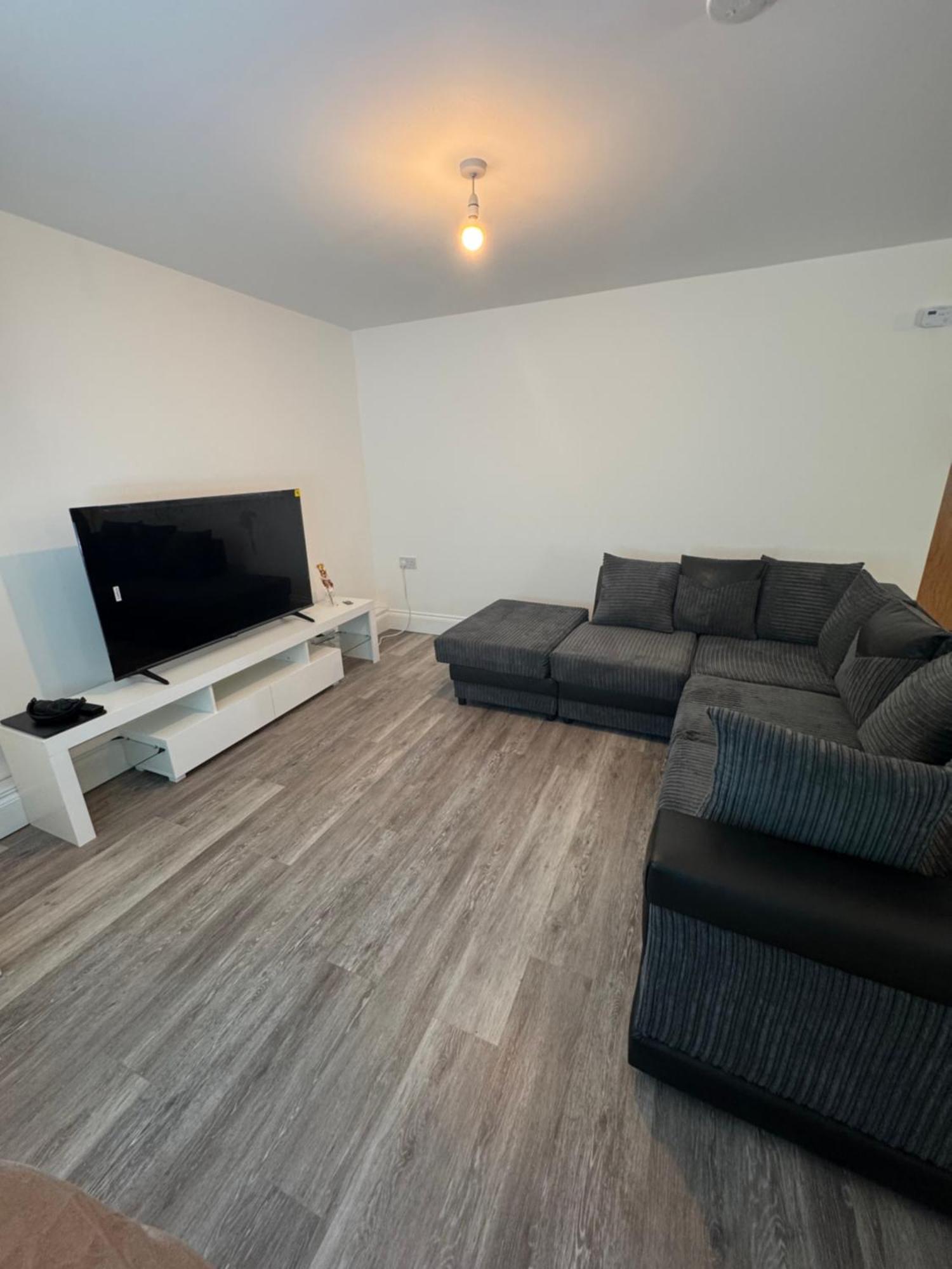 Bright Double With Parking Near The Проживание в семье Уэстон-сьюпер-Мэр